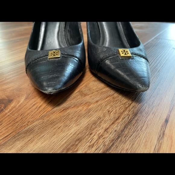 DONATED - Tory Burch Heels! - Picture 4 of 6